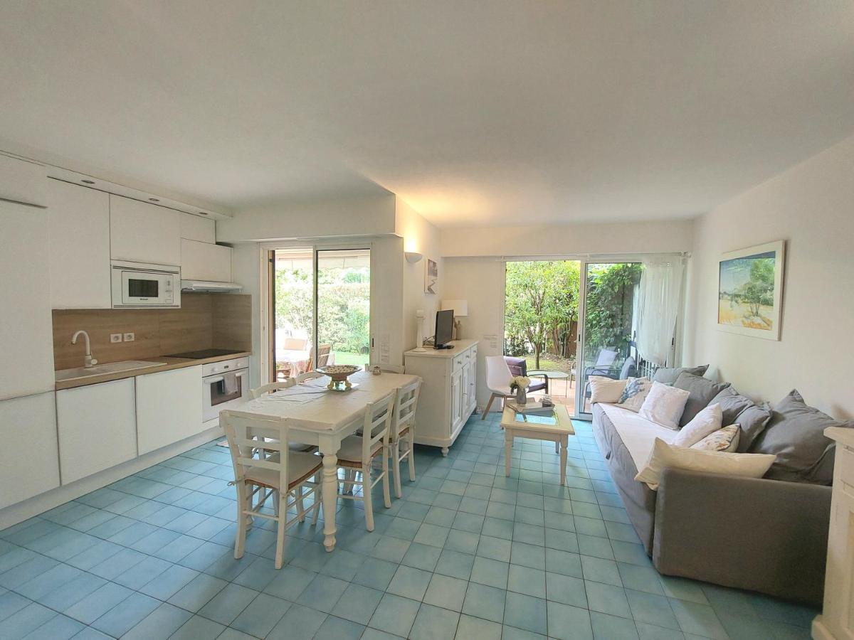 Plage La Salis 3 Chambres, Jardin - 3 Bedrooms Антиб Екстериор снимка