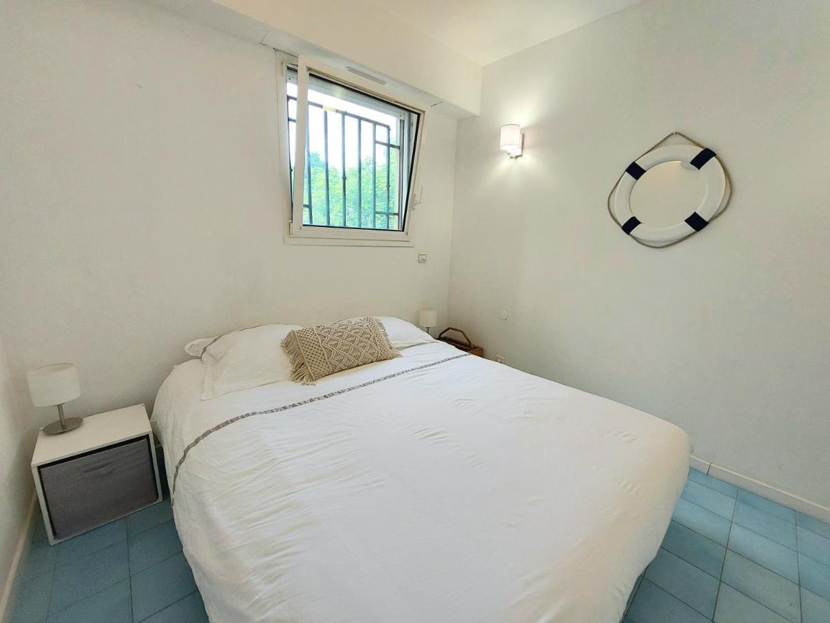 Plage La Salis 3 Chambres, Jardin - 3 Bedrooms Антиб Екстериор снимка